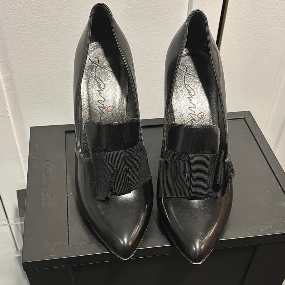 Lanvin Black Loafer Pumps with bow size 40